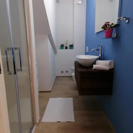Retroscena In Centro 시비타노바 마르셰