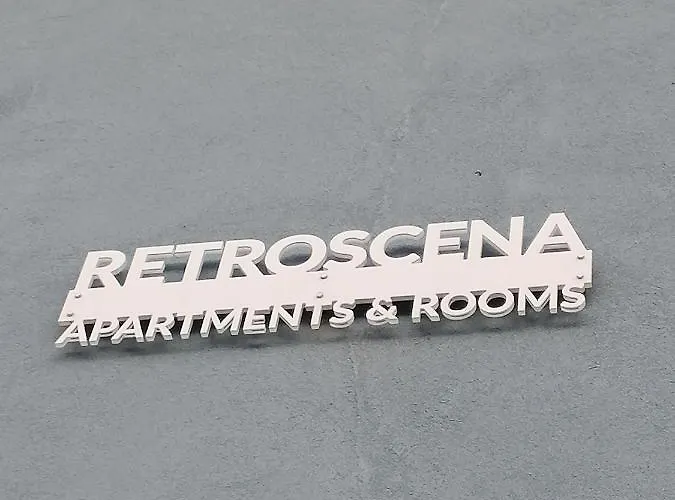 Retroscena In Centro 西维尔诺瓦·马尔凯