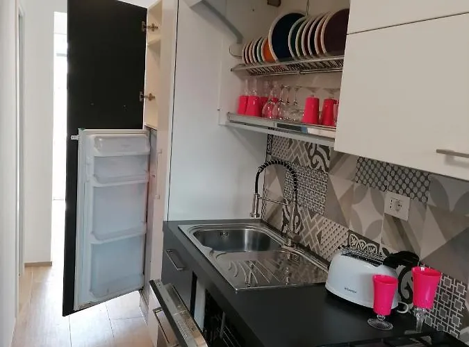 Retroscena In Centro Apartment *